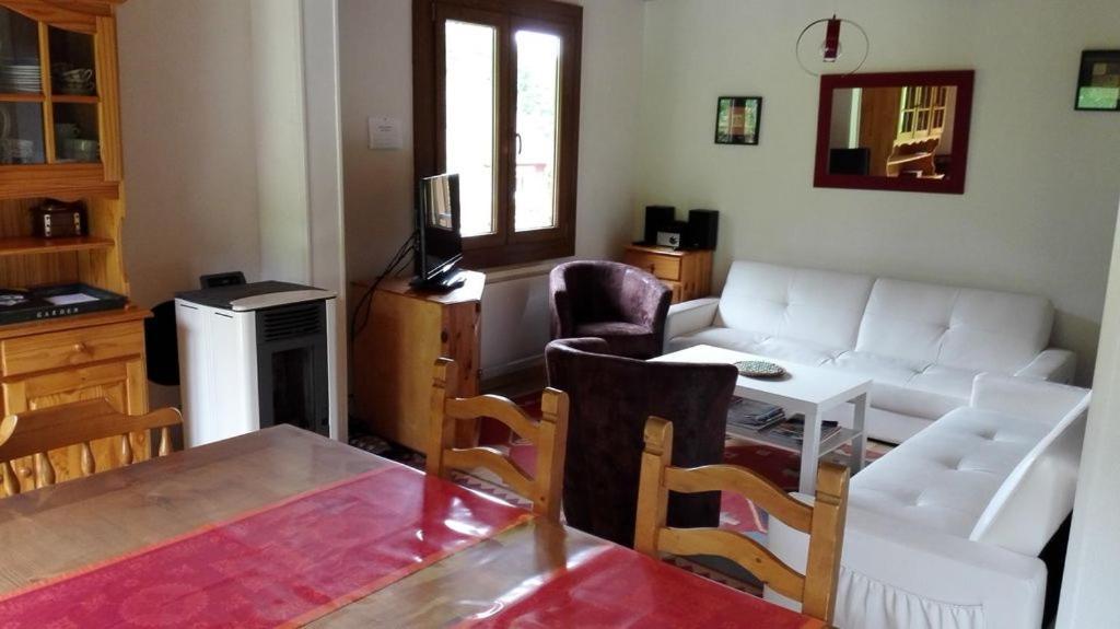 Le Bois Joli Chalet 4 Etoiles Cledicihome Cadre Paisible En Lisiere De Foret Gerardmer Phòng bức ảnh