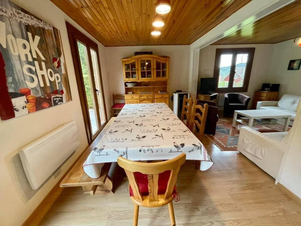 Le Bois Joli Chalet 4 Etoiles Cledicihome Cadre Paisible En Lisiere De Foret Gerardmer Phòng bức ảnh